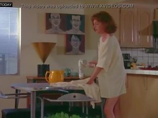 Julianne मूर - दिखाता है उसकी अदरक बुश - शॉर्ट cuts (1993)